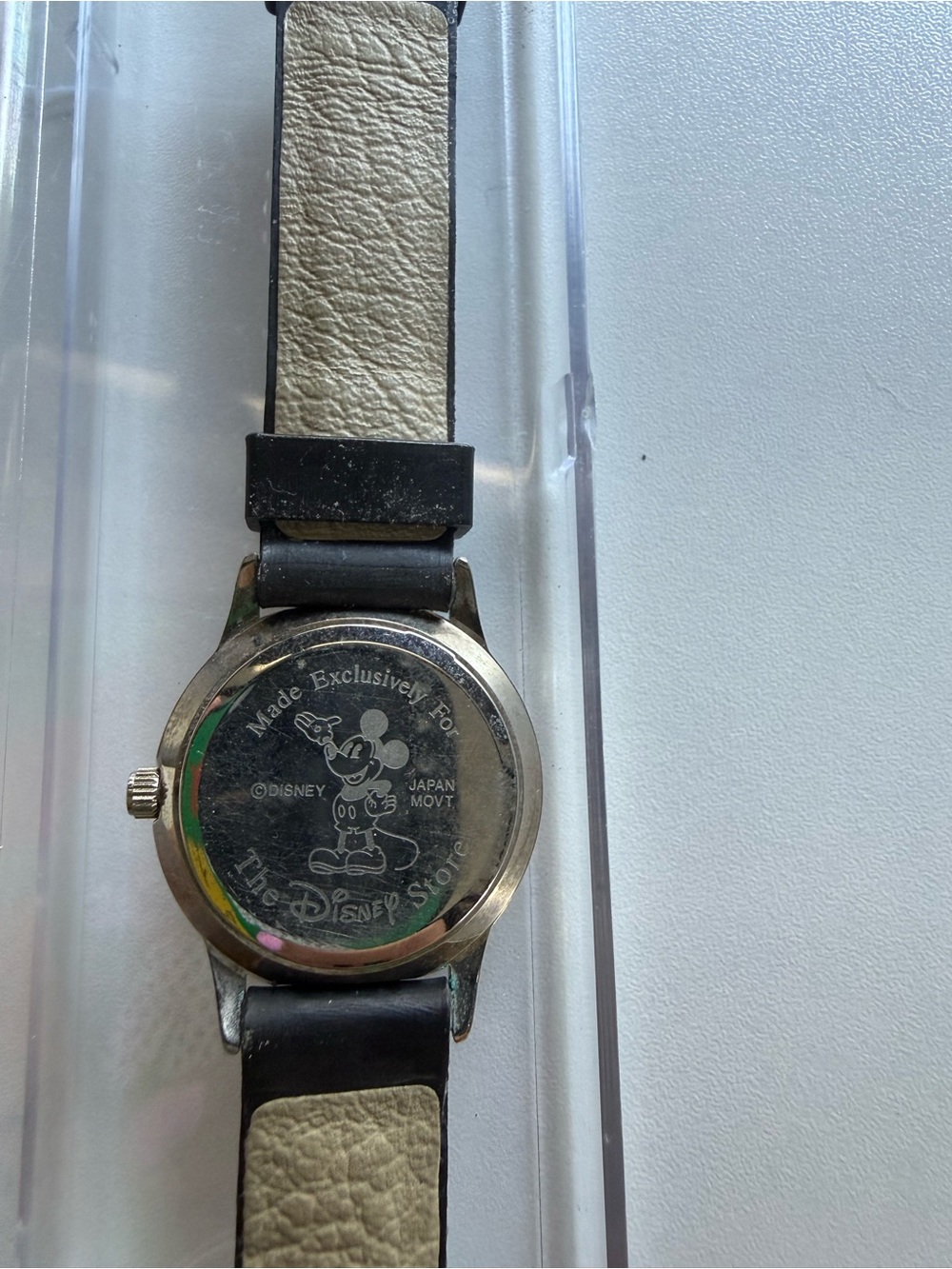 101 Dalmatian Character Kids Watch - Red Strap - Picture 4 of 4